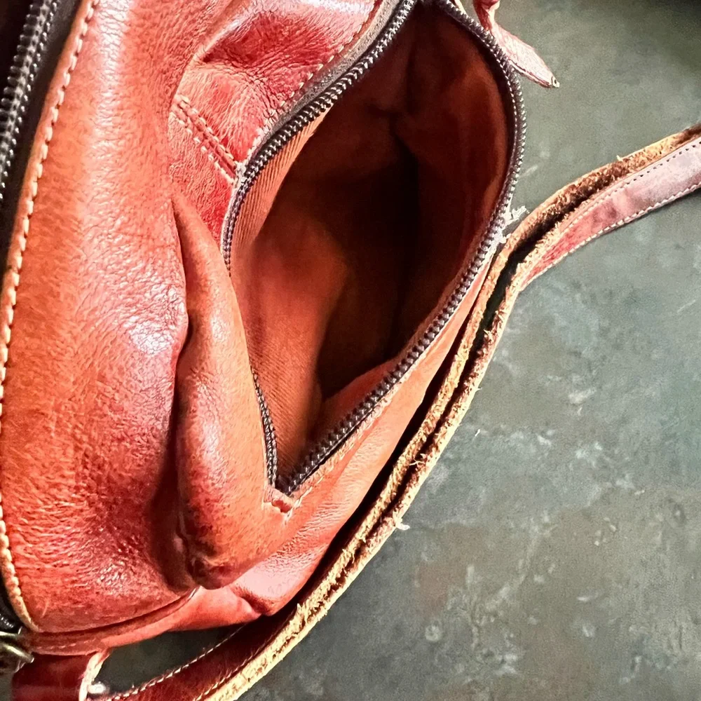 BED|STU Red Crossbody Bag - Picture 8 of 14